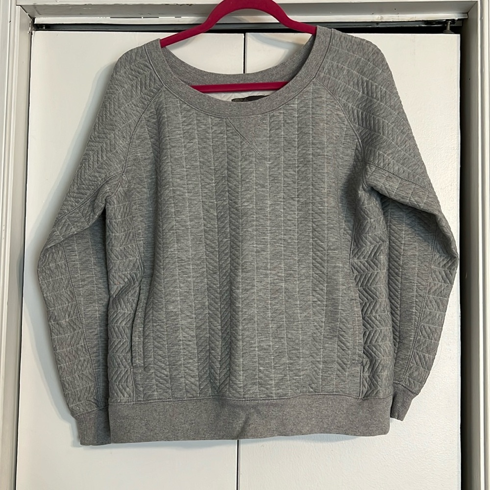 Quilted Prana Sweatshirt Large
